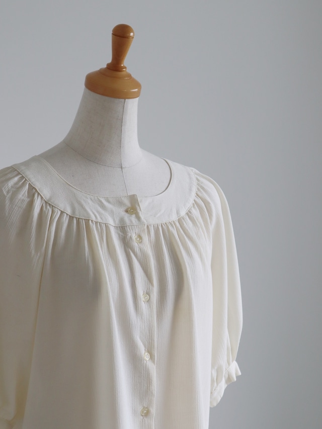 ●made in FRANCE puff sleeve design blouse