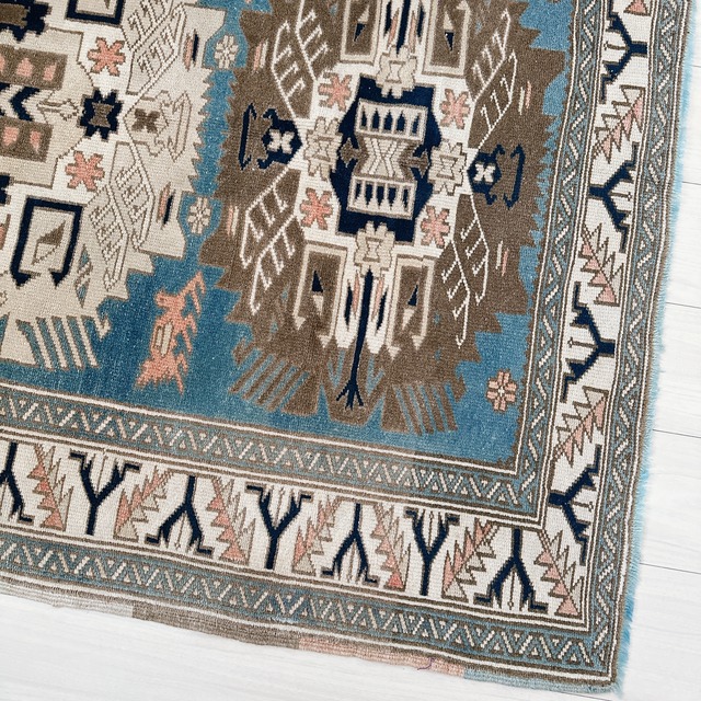 トルコ ヴィンテージラグ TR043 | カルス | 111cm × 178cm