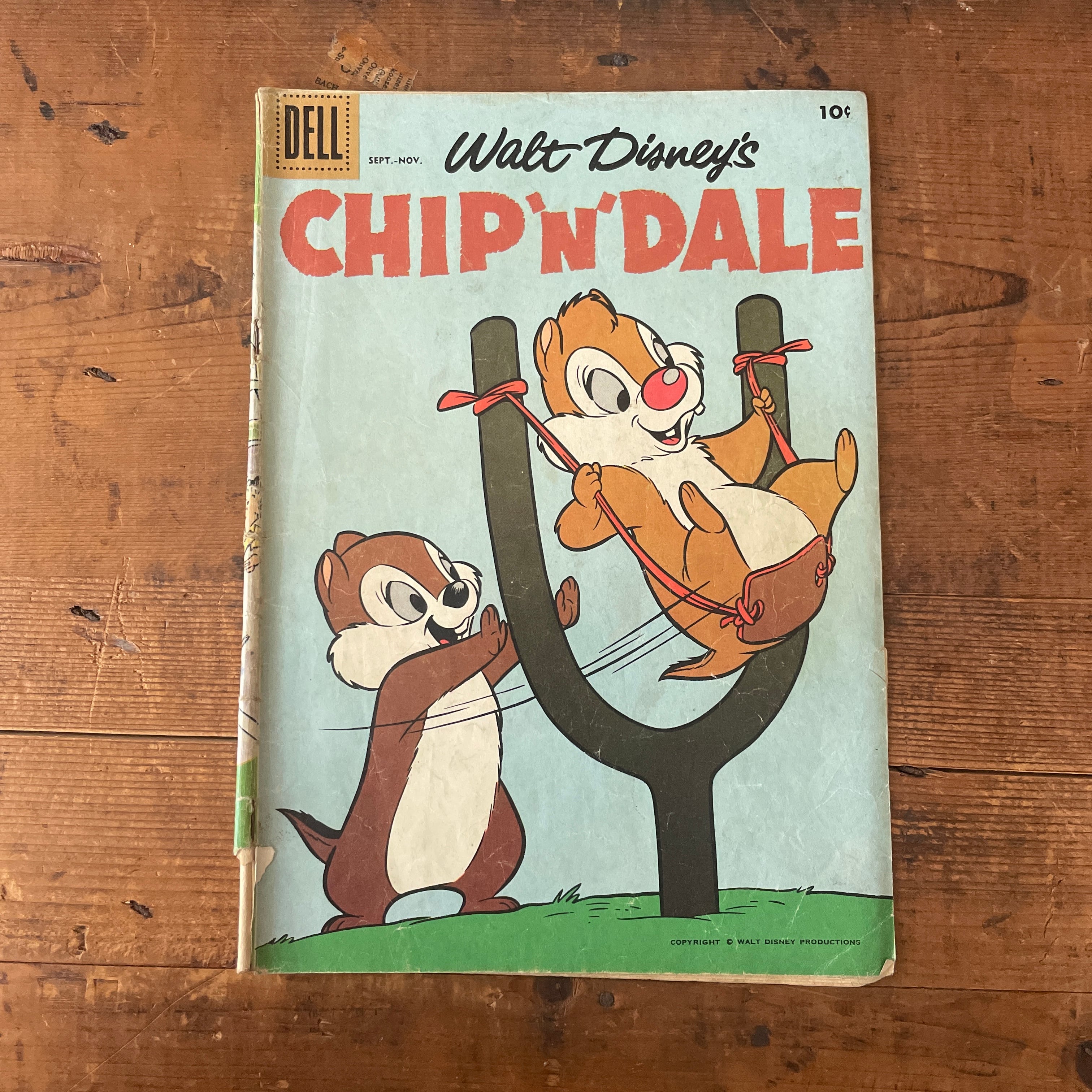 E vintage ヴィンテージ 洋書 雑貨のお店