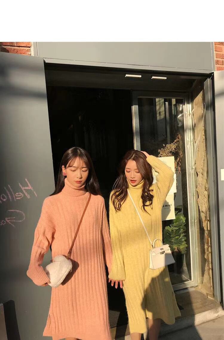 タートルネックニットワンピース