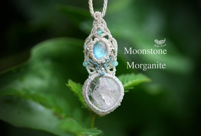 ピンク虹色★ムーンストーン モルガナイト　マクラメネックレス1706