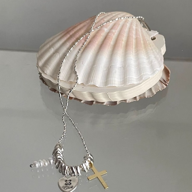 Tattoo中古の十字架の愛のネックレス