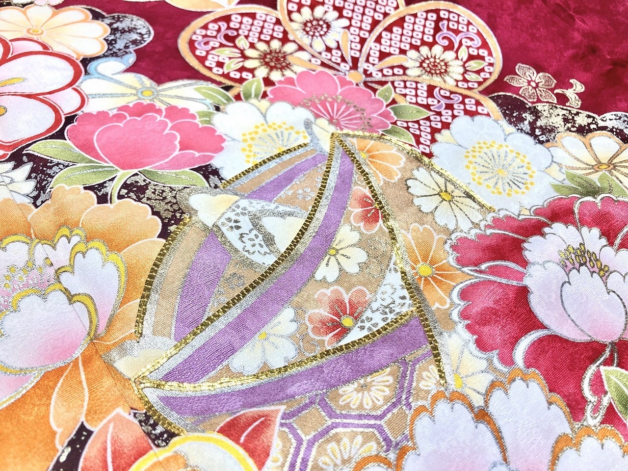 金駒刺繍 トールサイズ 振袖 花柄 桜 牡丹 菊 梅 正絹 袷 赤 ピンク