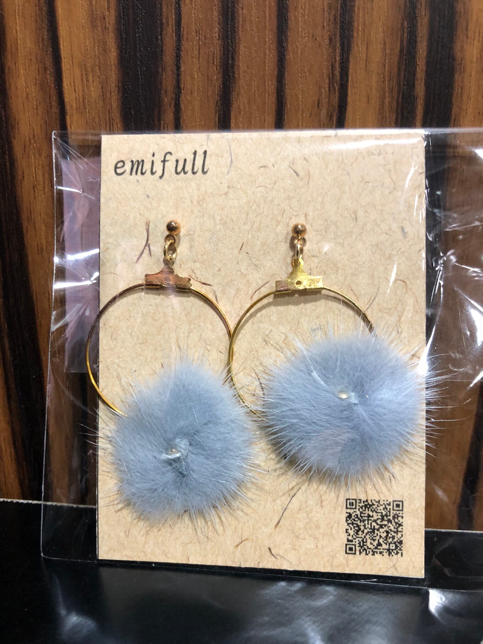 ピアス（ファー）