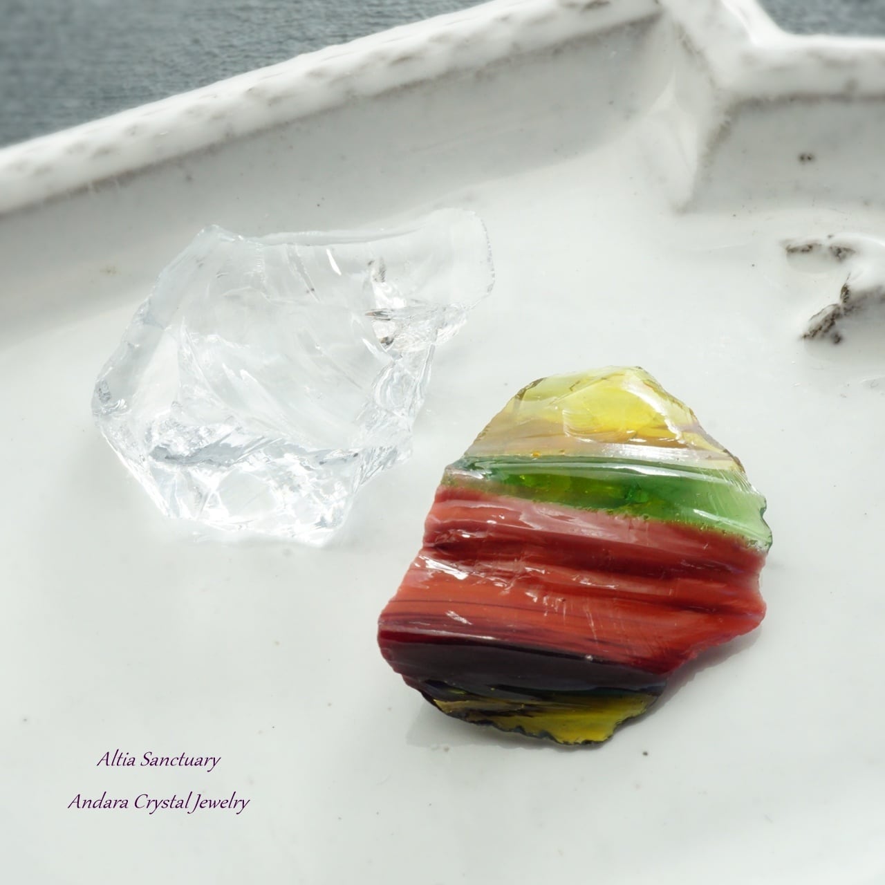 超レア！マルチカラーアンダラクリスタル（ローズゴールド／マルチ