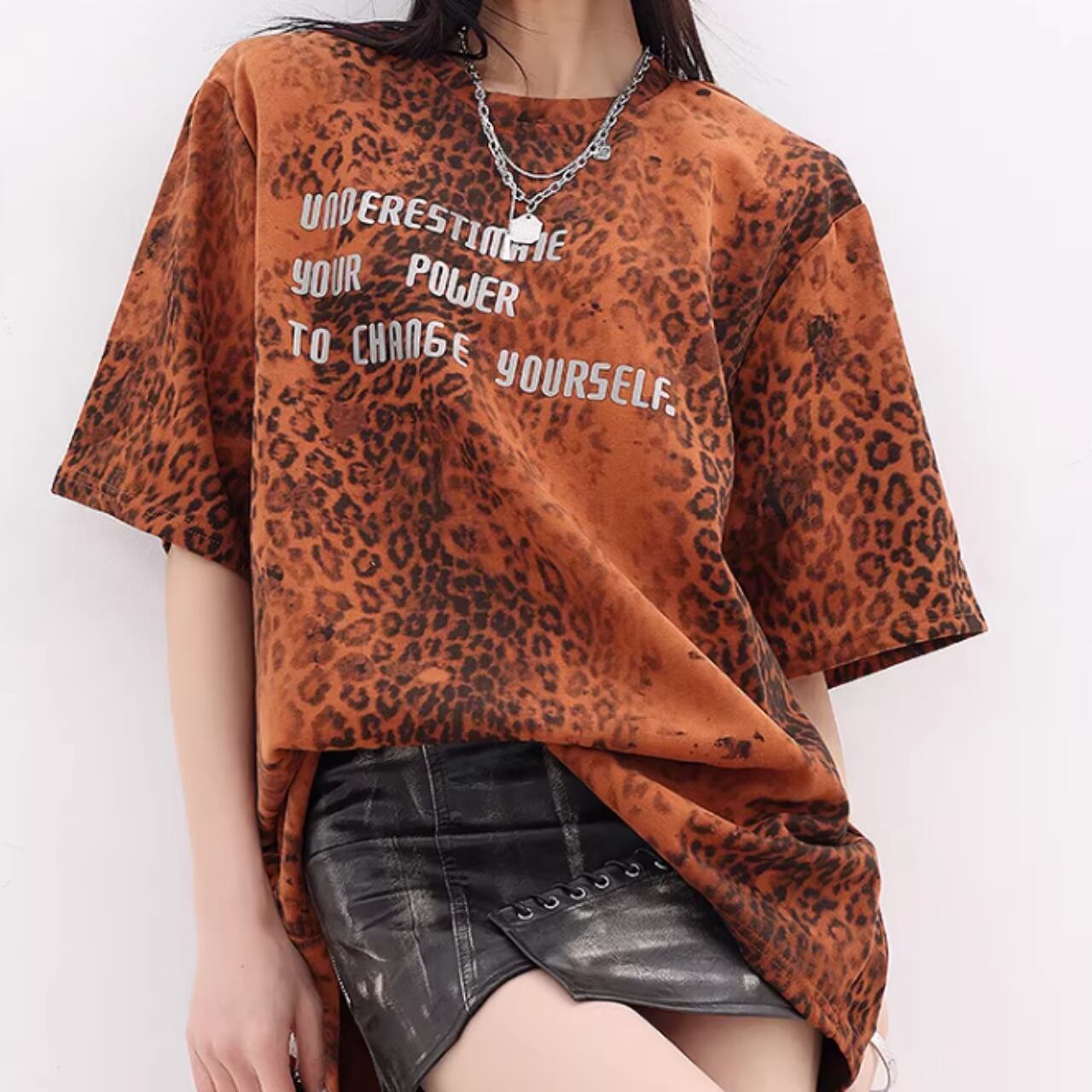 Letter print leopard T-shirt E7108