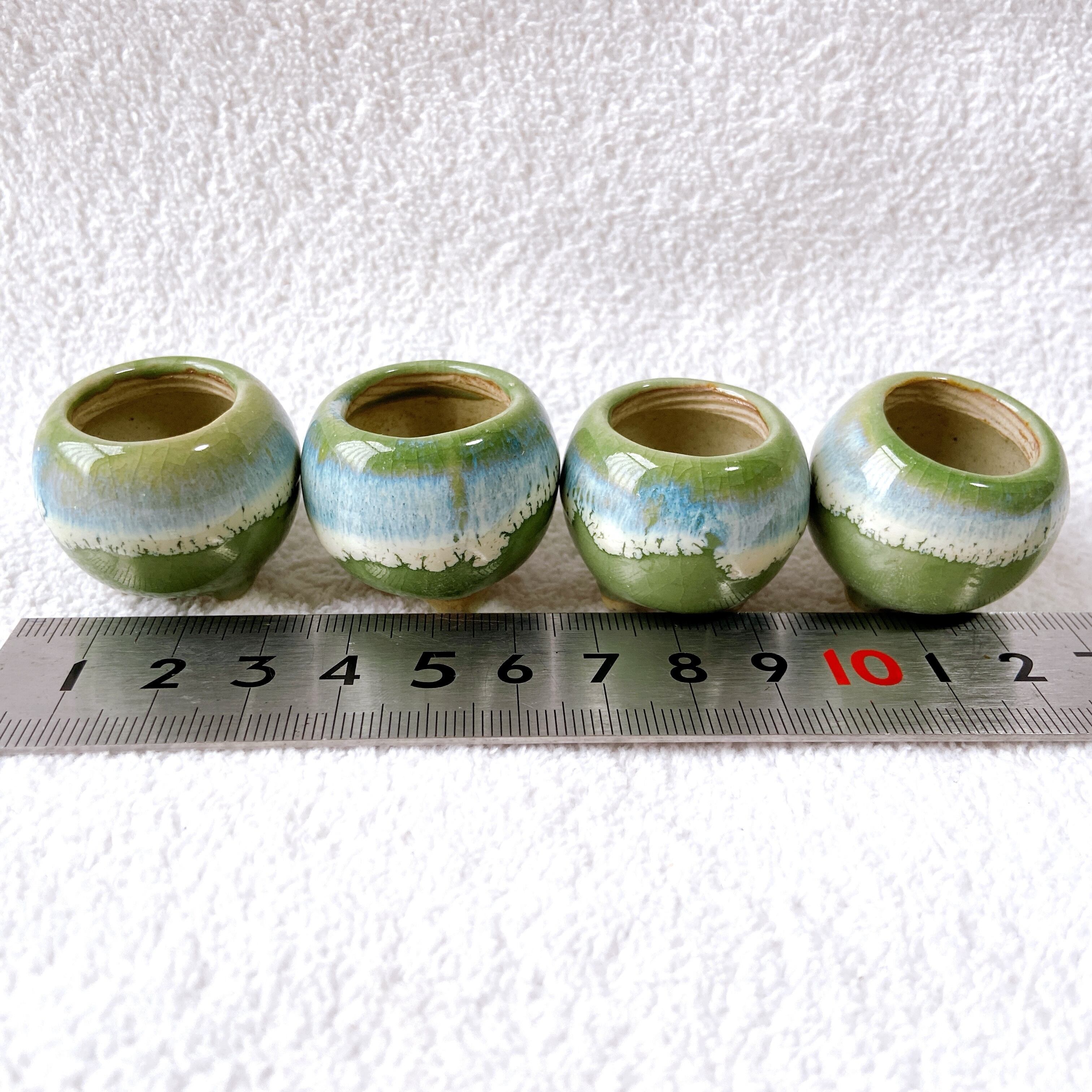 お得4点セット！ 大人気の緑色 マルッとした形のかわいい陶器植木鉢