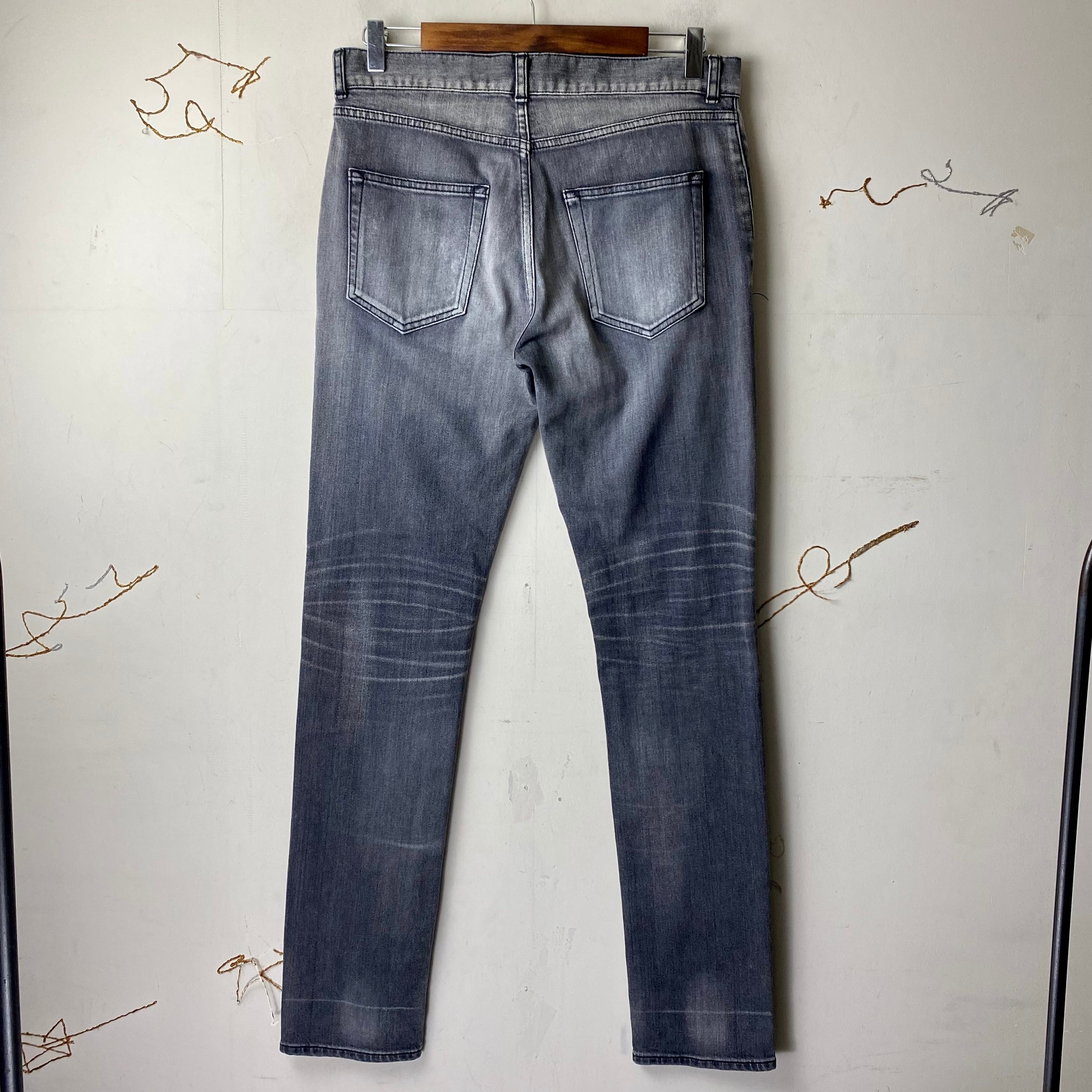 SAINT LAURENT PARIS fade black denim skinny pants | NOIR ONLINE