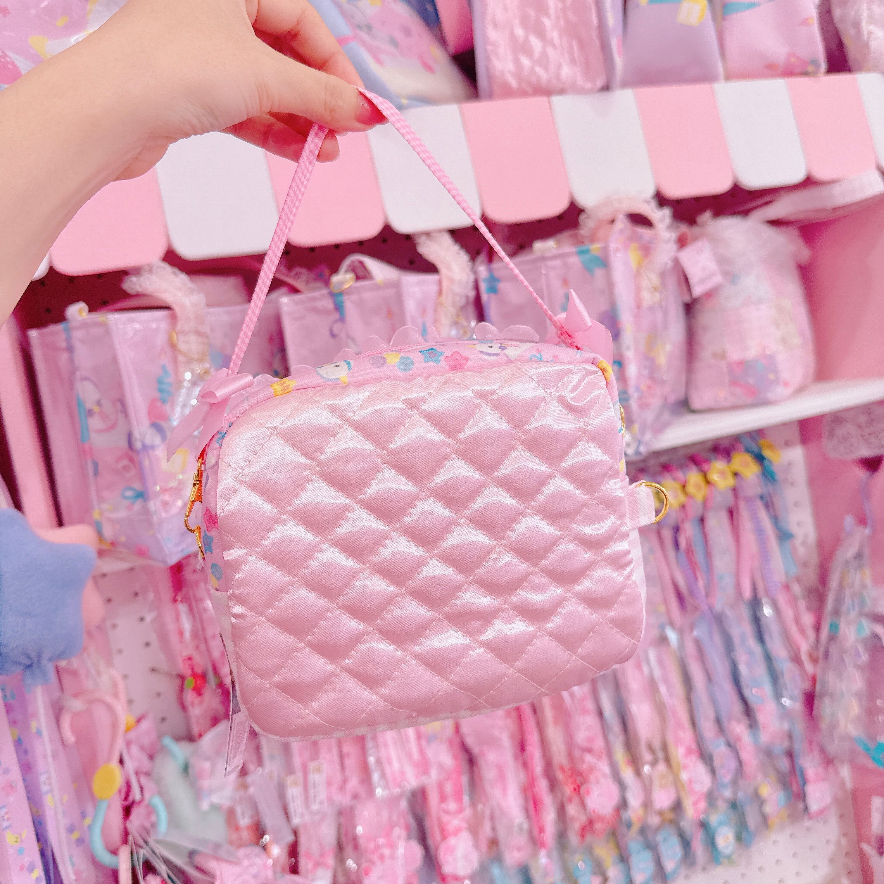 【F1】77-15縦横2wayぬいぐるみフリルポーチ