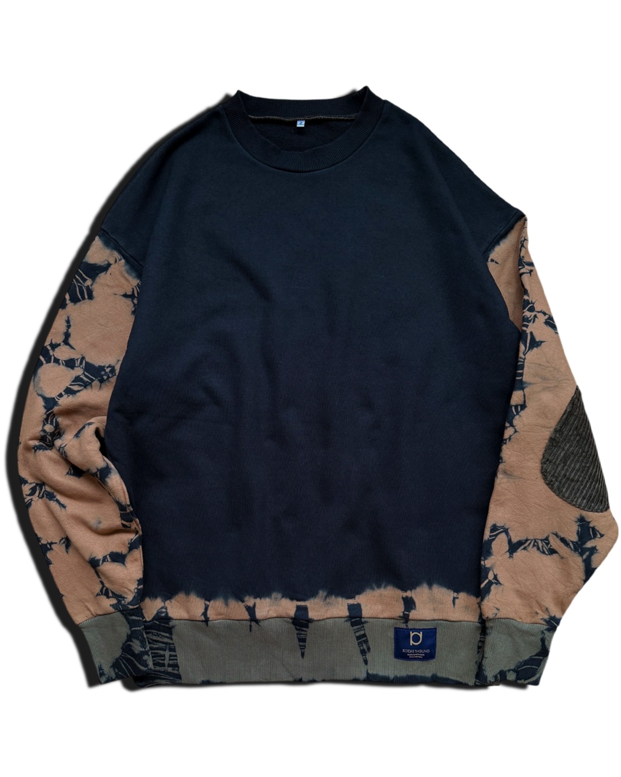 【数量限定販売】黒染めエルボパッチタイダイトレーナー In the cave