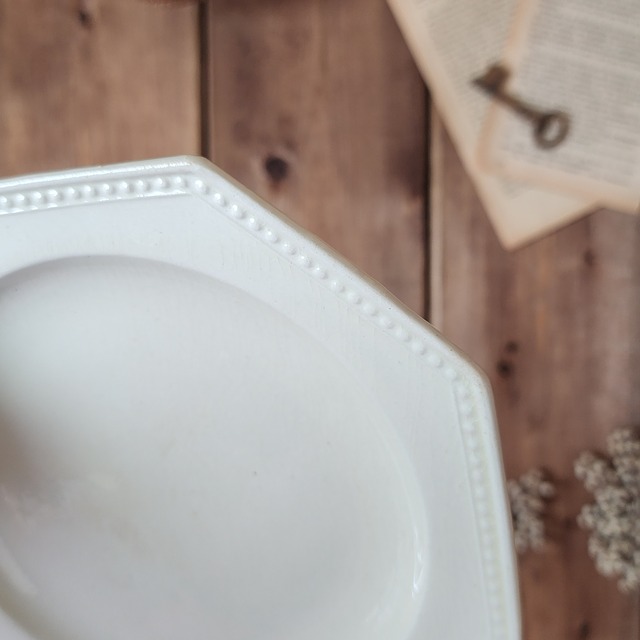 クレイユ･エ･モントロー オクトゴナル デザートプレート