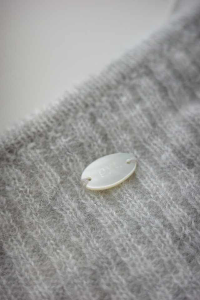(即納) pretty young thing / Raul rib cardigan