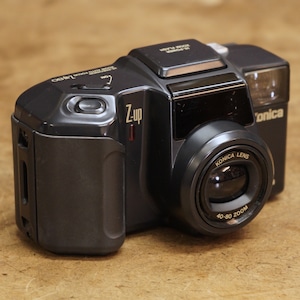 2498FC1 Konica Z-up 80 コンパクトフィルムカメラ 中古 電池付き