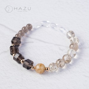上品さと強さを纏う芯ある輝き［アイリススモーキーシトリン／アイスオブシディアン／ルチルクォーツ／水晶］