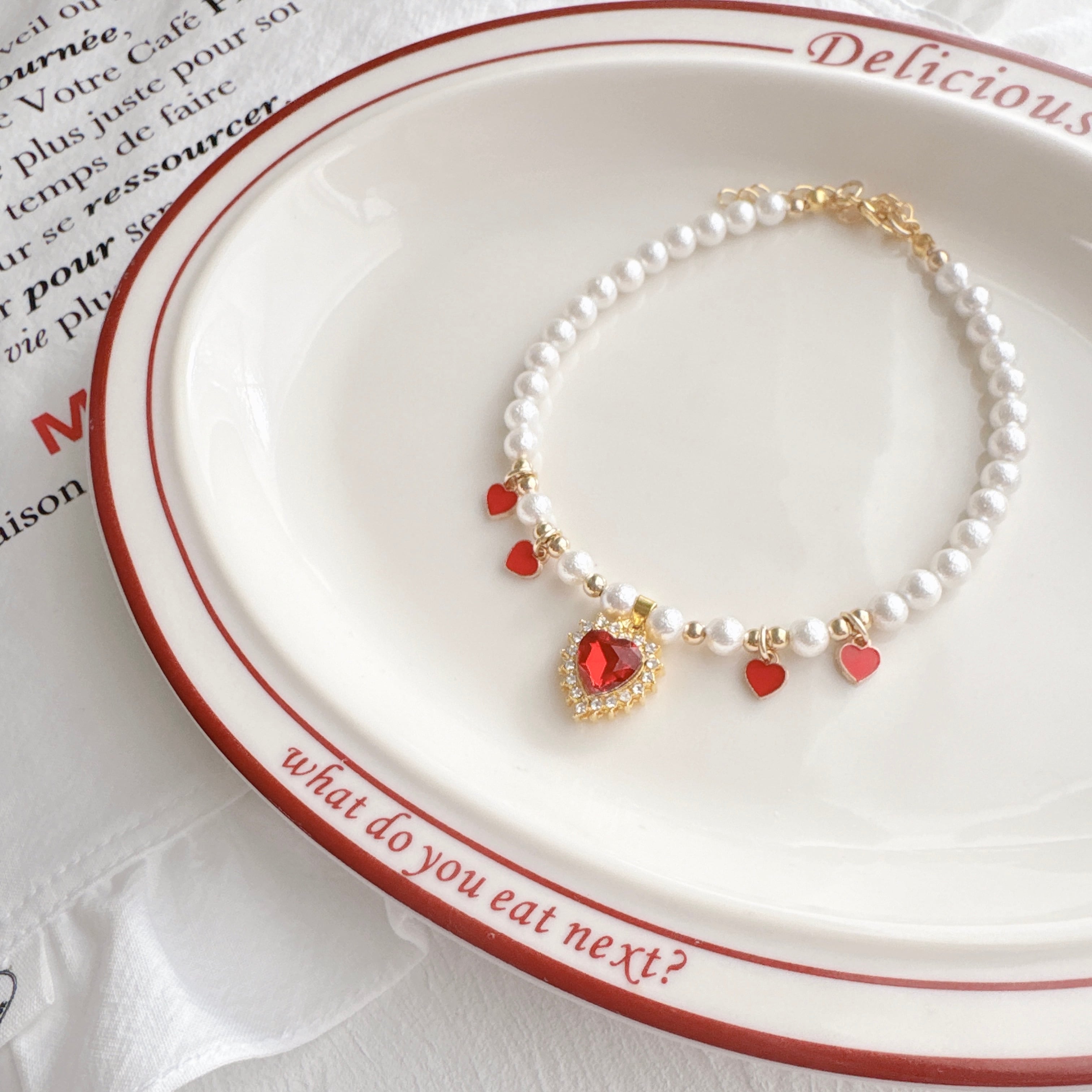 ミニハートいっぱいの上品ネックレス