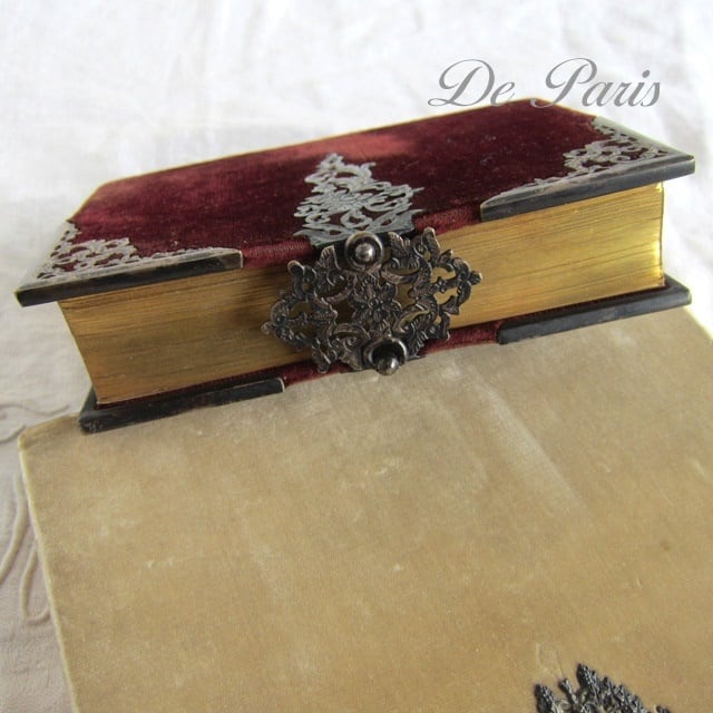 フランスアンティーク 祈祷書 ベルベット 花彫 金具19世紀 聖書