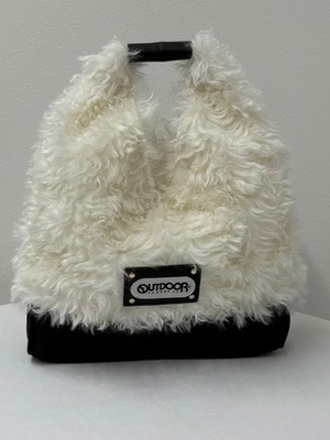 リズレイ RISLEY risley トライアングルファーBAG