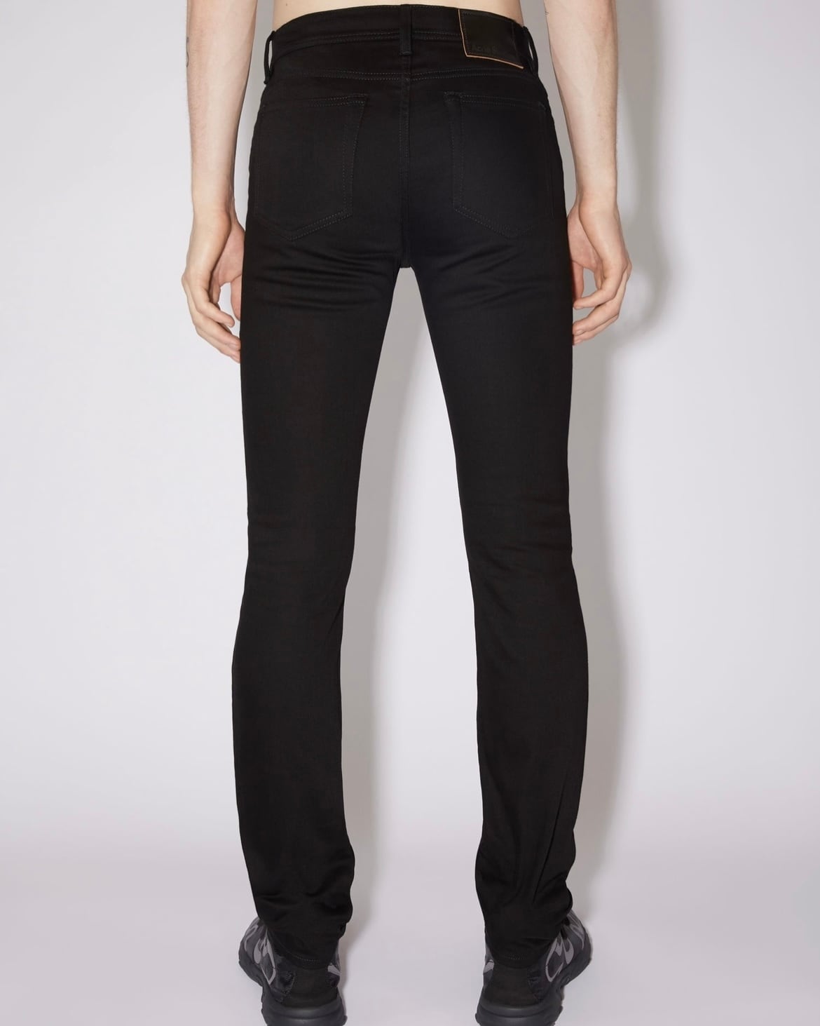 ACNE STUDIOS Men】 スリムフィットジーンズ(NORTH STAY BLACK ACNE STUDIOS Men】 スリムフィットジーンズ(NORTH STAY BLACK