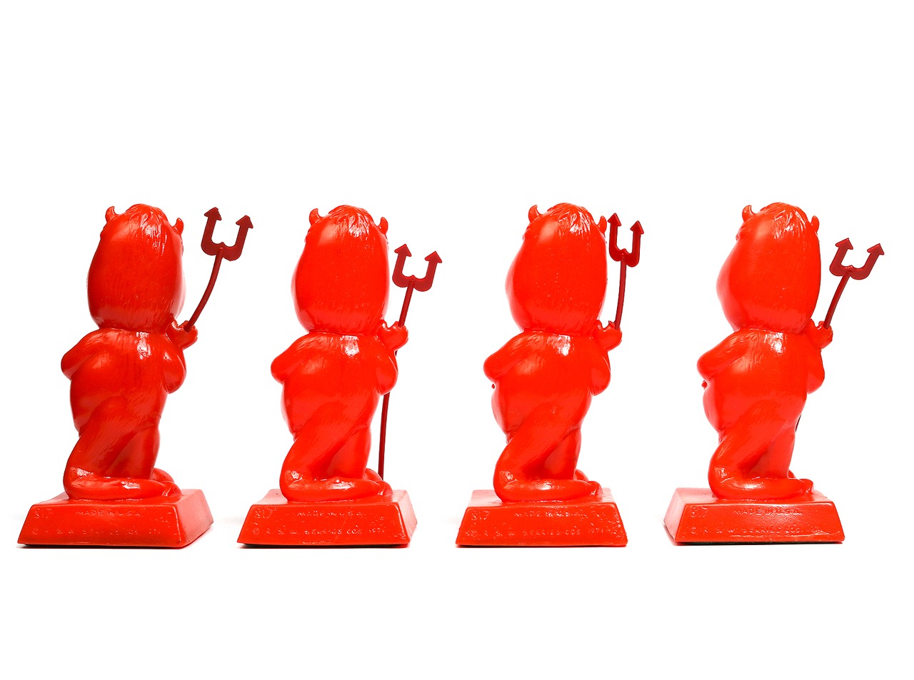 R&W BERRIES.RED DEVIL