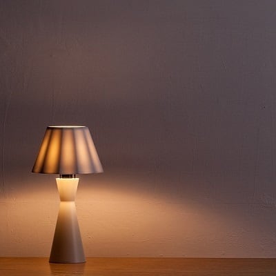 ティーポスタンド（白磁） | 木製照明のモアレ