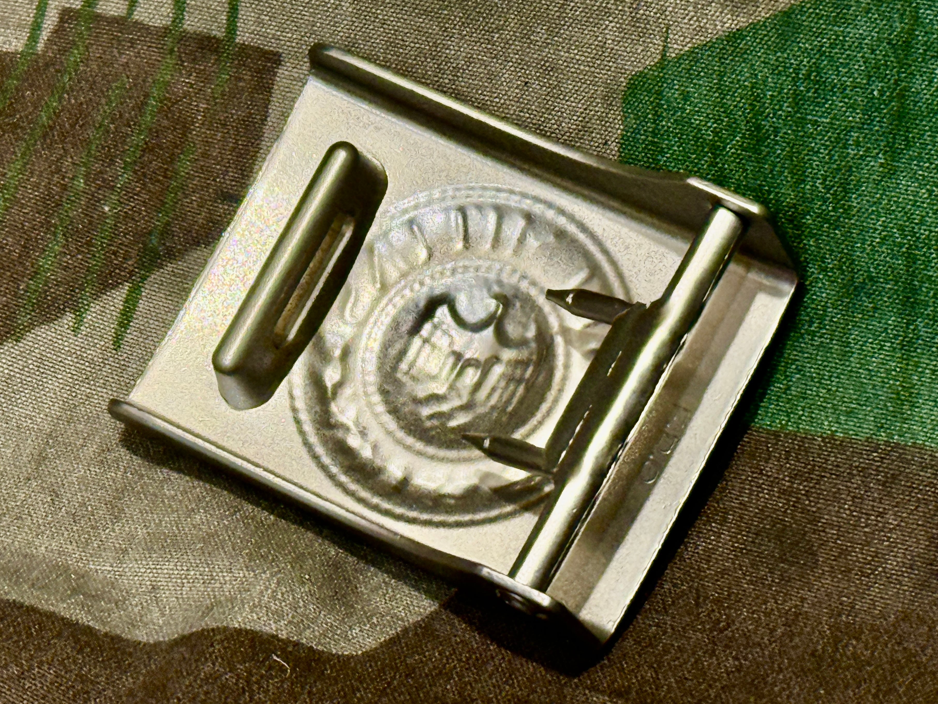 WWII ドイツ軍 陸軍 初期型兵用ペブレット柄バックル(スチール製