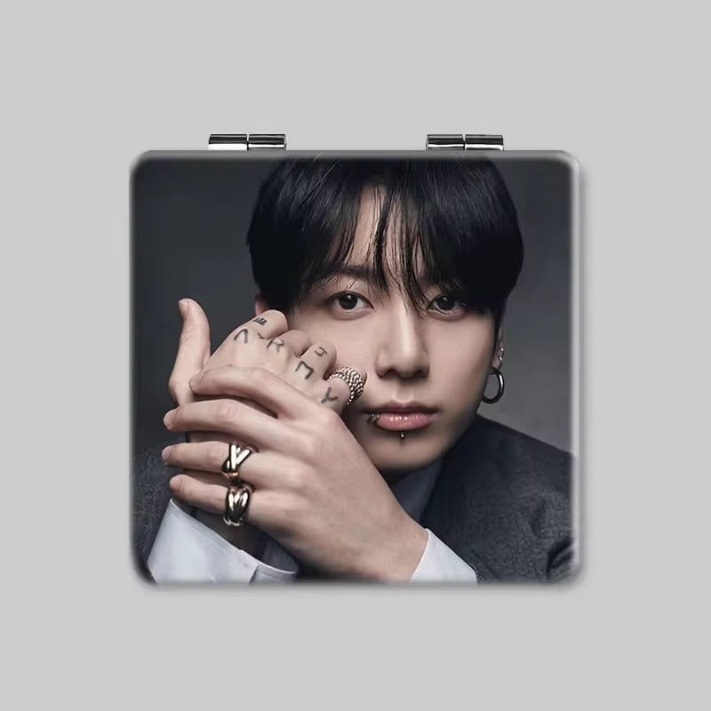 BTS 両面コンパクトタイプミラー ジョングク グク BTS 両面