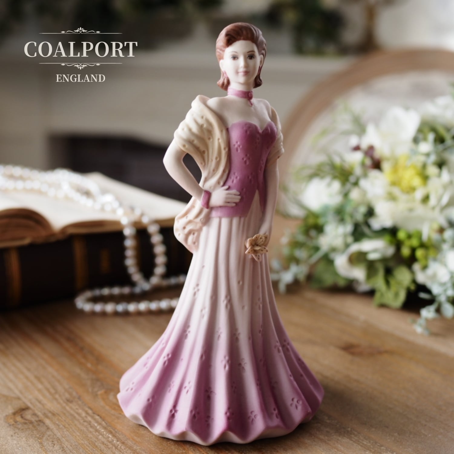 フィギュリン 英国コールポート Miss Emily 陶器人形 | antique
