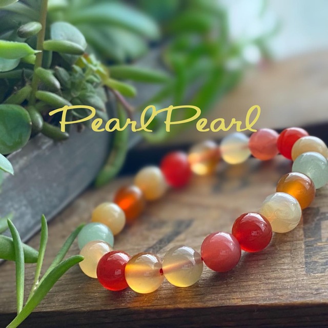 綺麗なMIXカラーのカルセドニーブレスレット