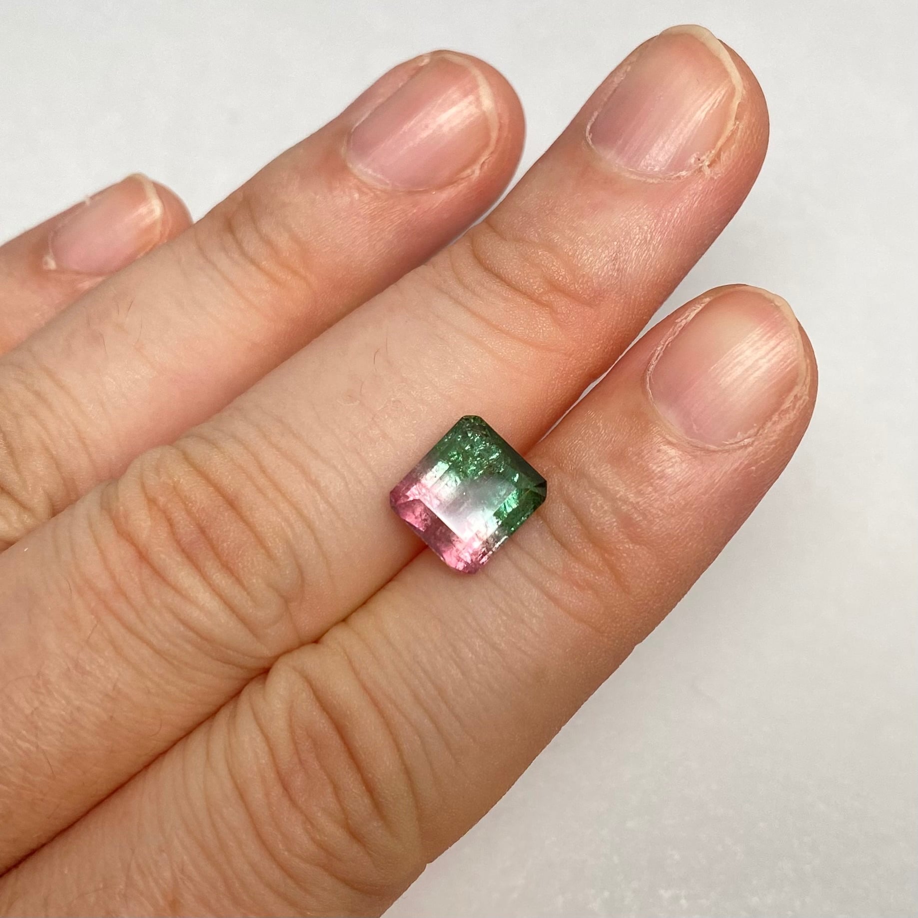 三色国旗のようなポップなパーティーカラートルマリン