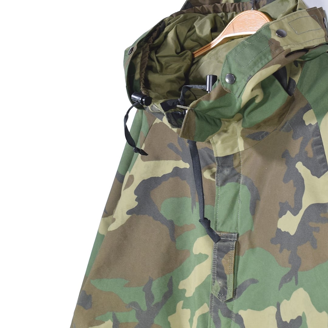 米軍実物 ECWCS ウッドランドカモ ゴアテックス セットアップ M-L 米軍実物 ECWCS ウッドランドカモ ゴアテックス セットアップ