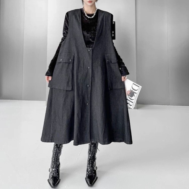 Deep V-neck pocket dress C1279