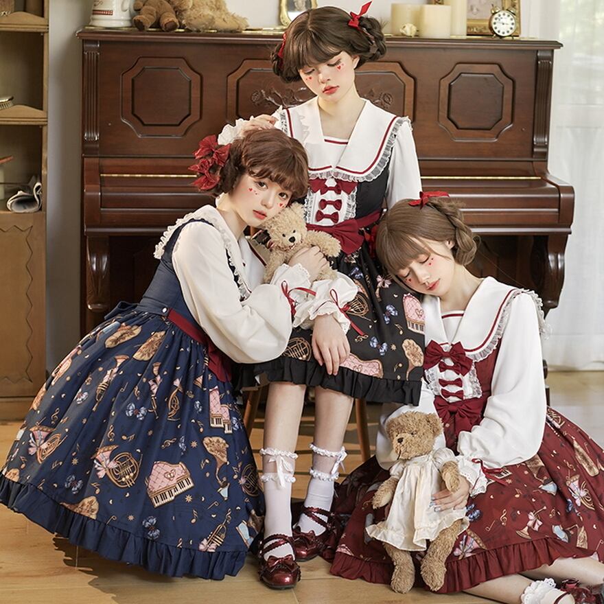 イチゴとフリフリレースのサロペットワンピース　見本 イチゴとフリフリレースのサロペットワンピース見本