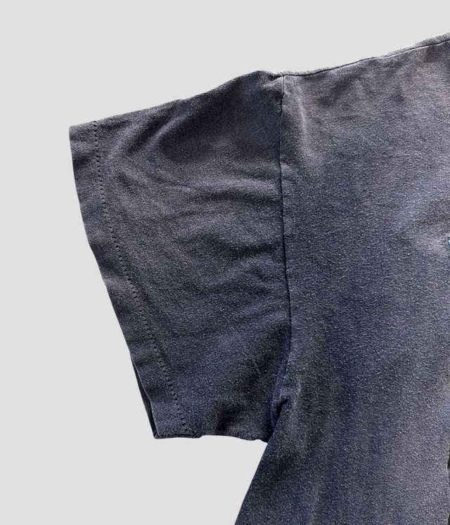 -Red Hot Chili Peppers- Vintage 90s XL Kozik T-shirt made in USA