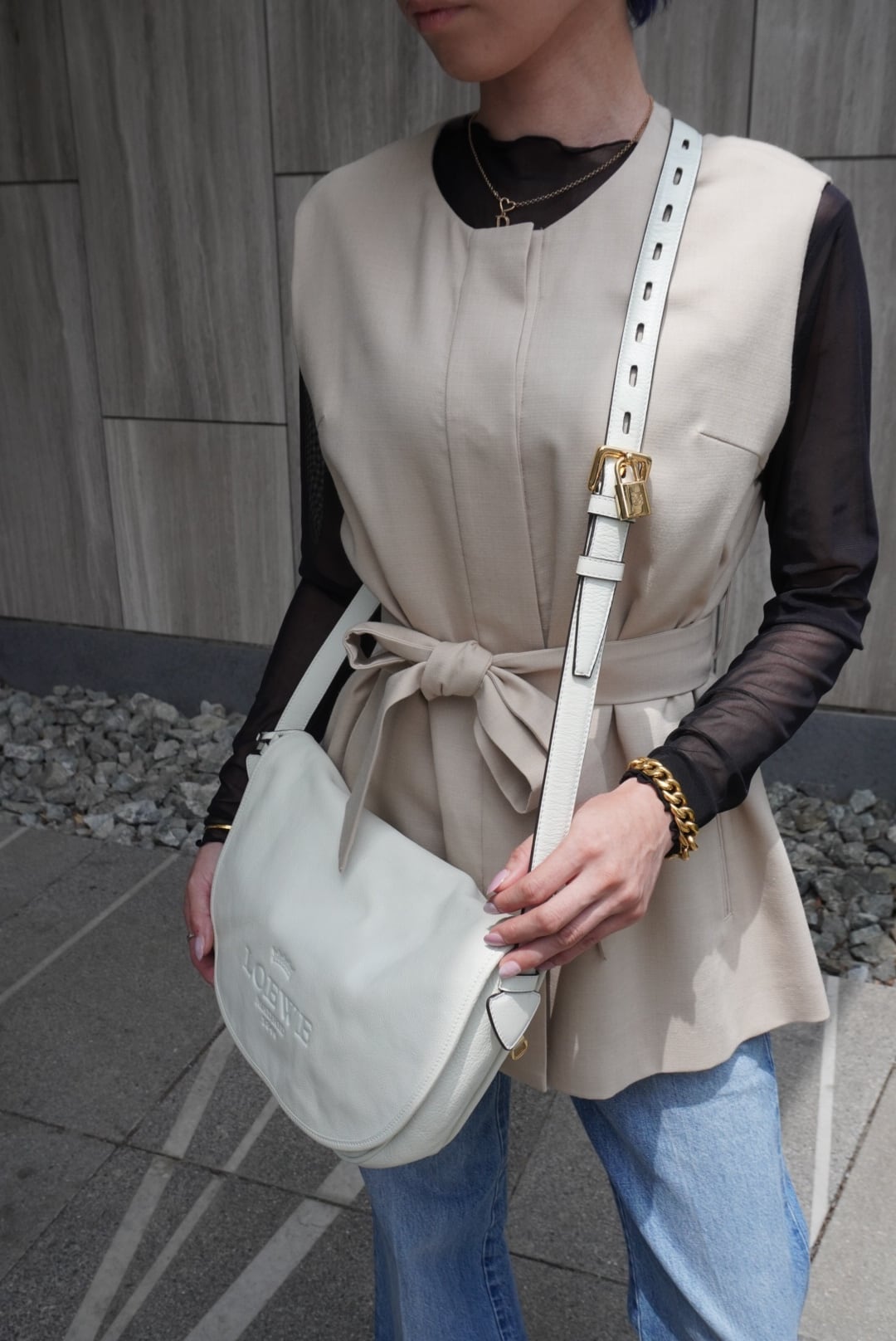 LOEWE ロエベ ヘリテージ ショルダーバッグ ホワイト ホワイト レザー