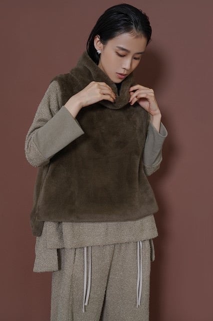 CYAN TOKYO バックオーバーハイネックファーベスト/507390 CYAN TOKYO バックオーバーハイネックファーベスト 507390 | Deargo