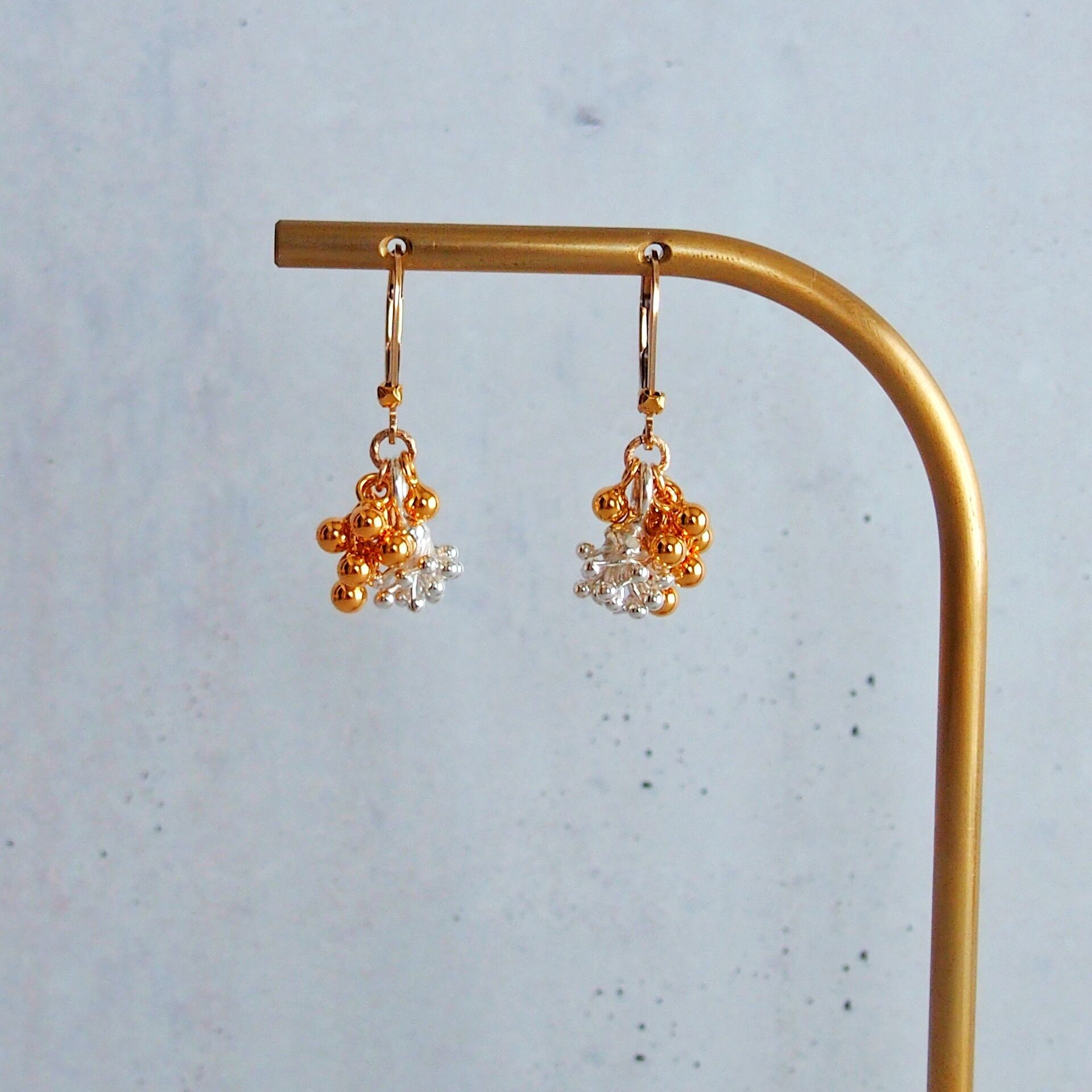 カレンシルバー蕾ピアス ゴールド×シルバー