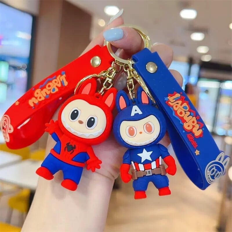 新作!labubu ラブブ スーパーヒーロー シリーズ キーホルダー ソフトシリコン 可愛い カッコいい ギフトに最適 耐久性抜群