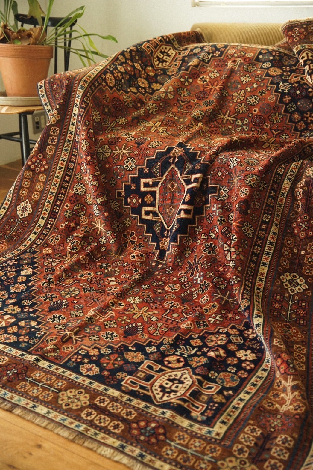 1031 -Antique Khamse rug | 手織りのヴィンテージラグ専門店 | Bahr