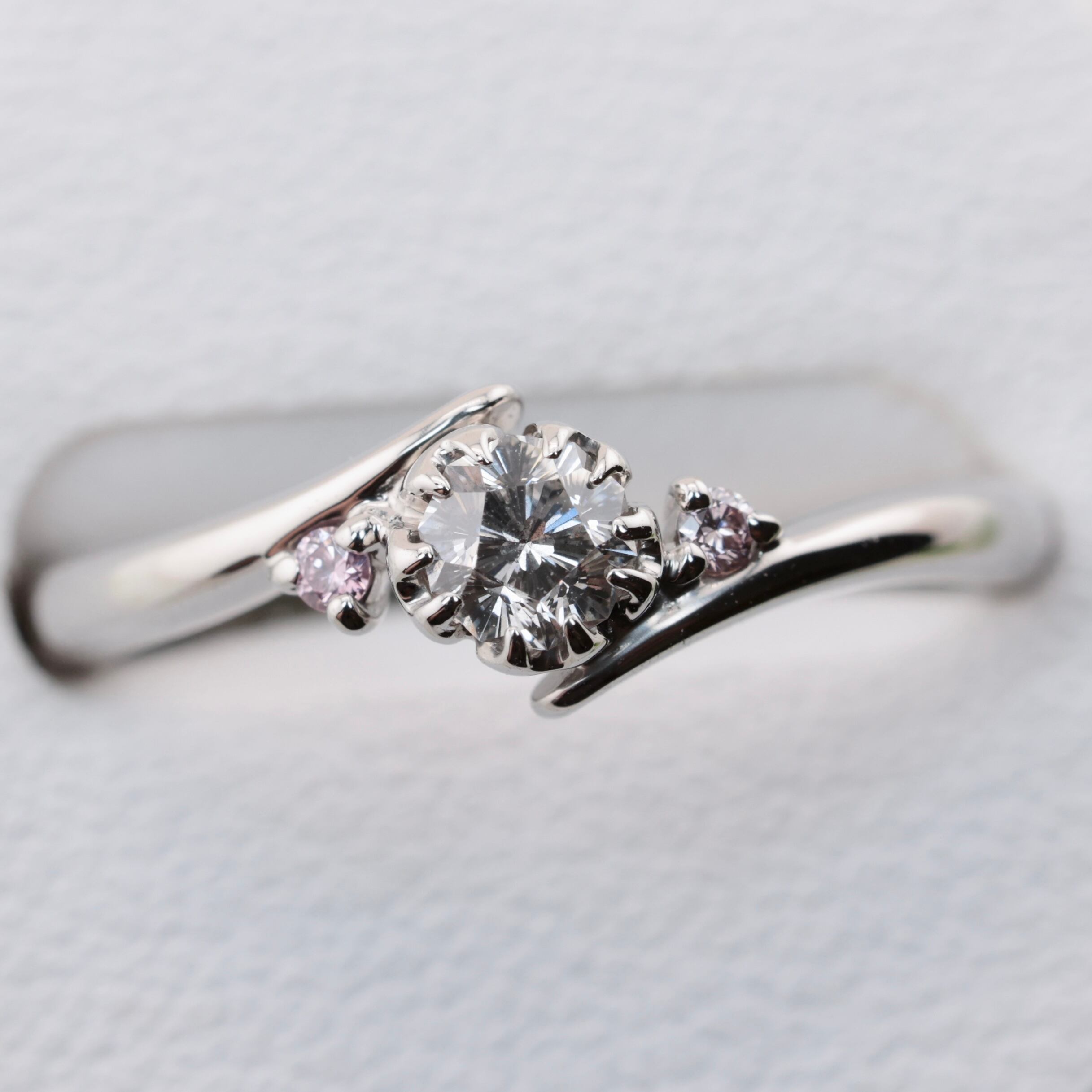 Pt900 さくらダイヤモンド 0.213ct ピンクダイヤモンド 0.02ct リング 