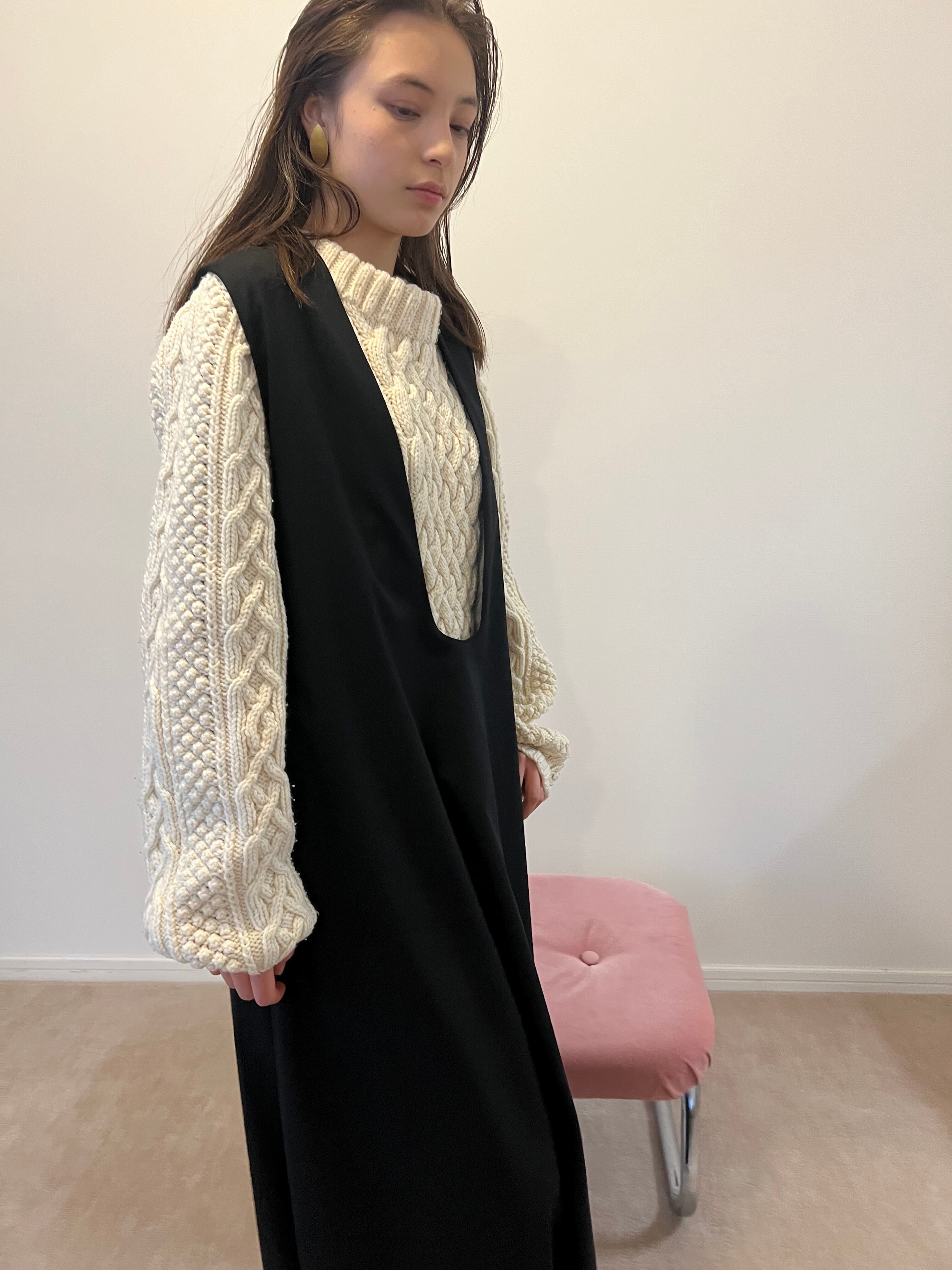 Deep u dress / twill black | ANNIK