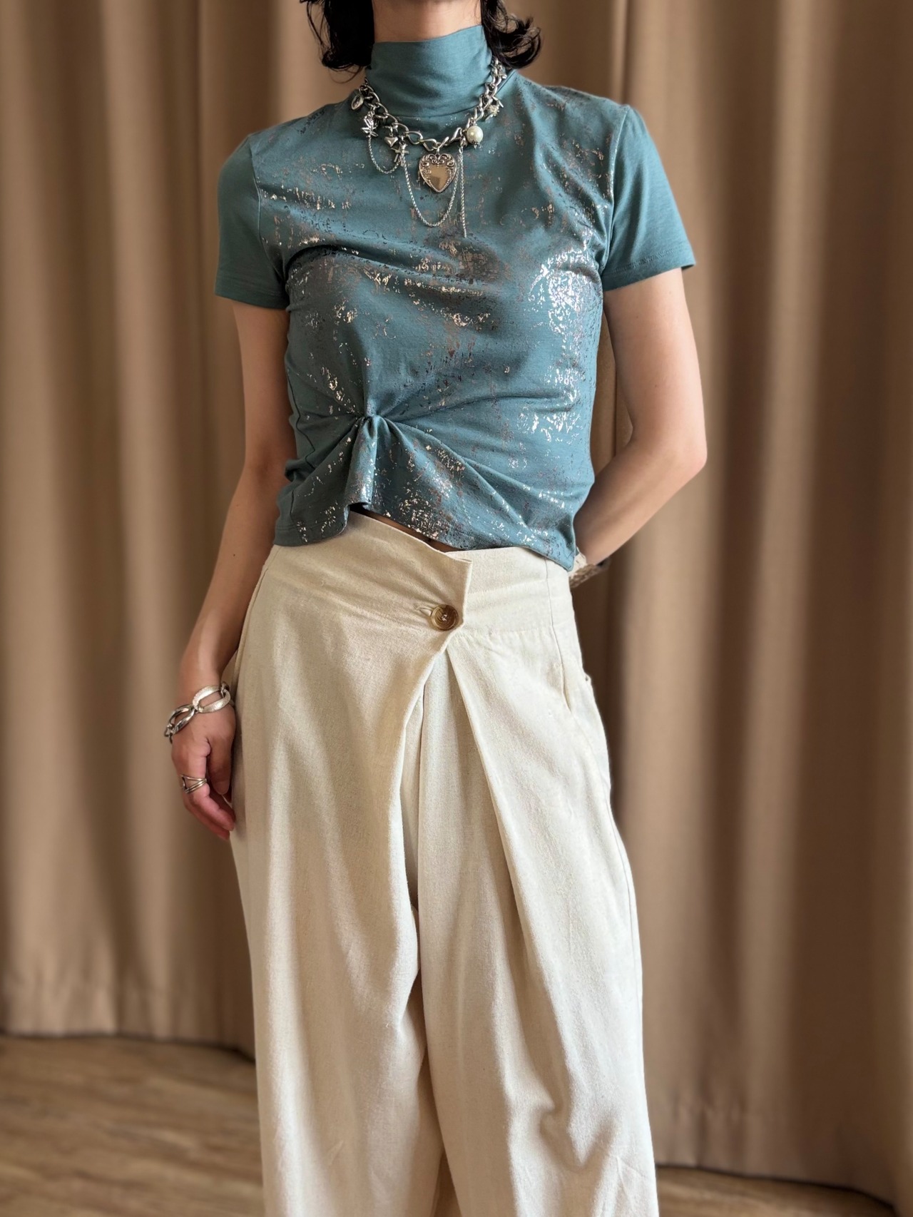 MADE IN JAPAN metallic print stretch high-neck tops-5306-7