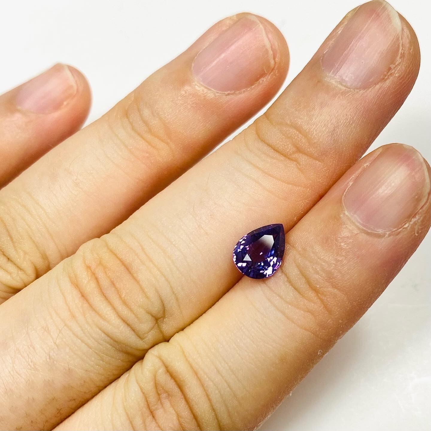 鉱山主ファミリー直仕入 非加熱パープルサファイア