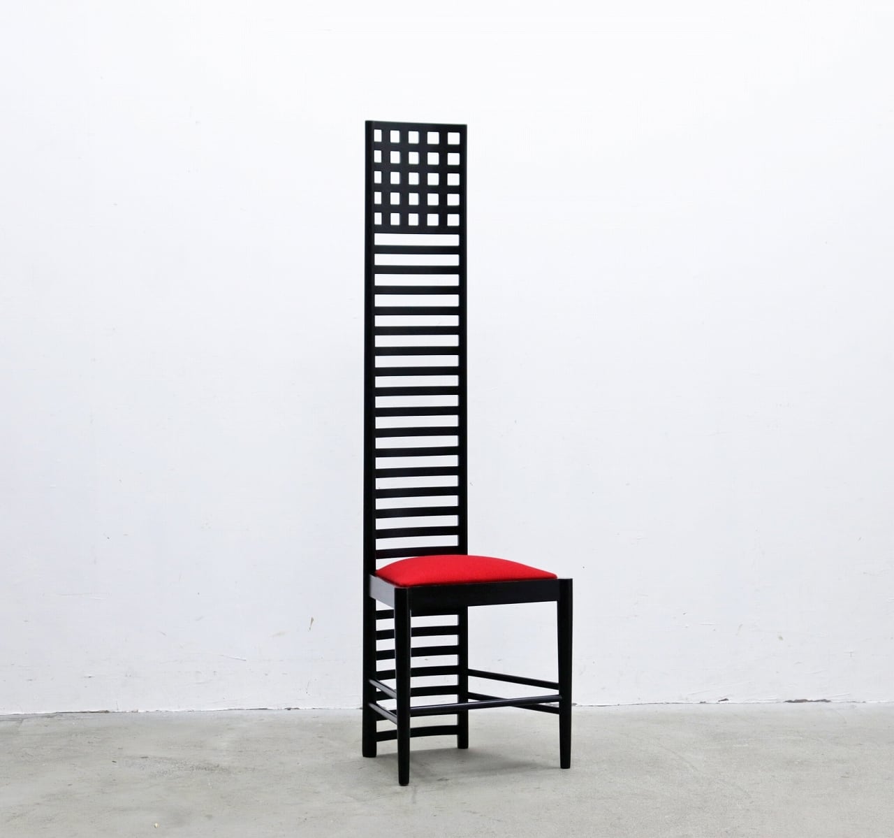 チャールズ・レニー・マッキントッシュ ヒルハウス ラダーバック