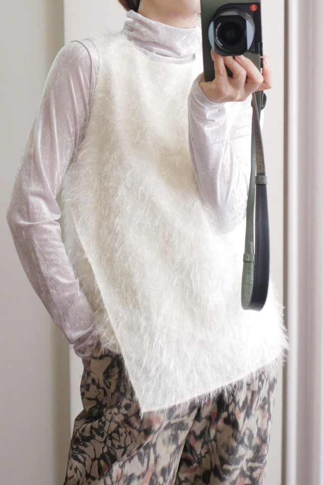 shaggy blouse white