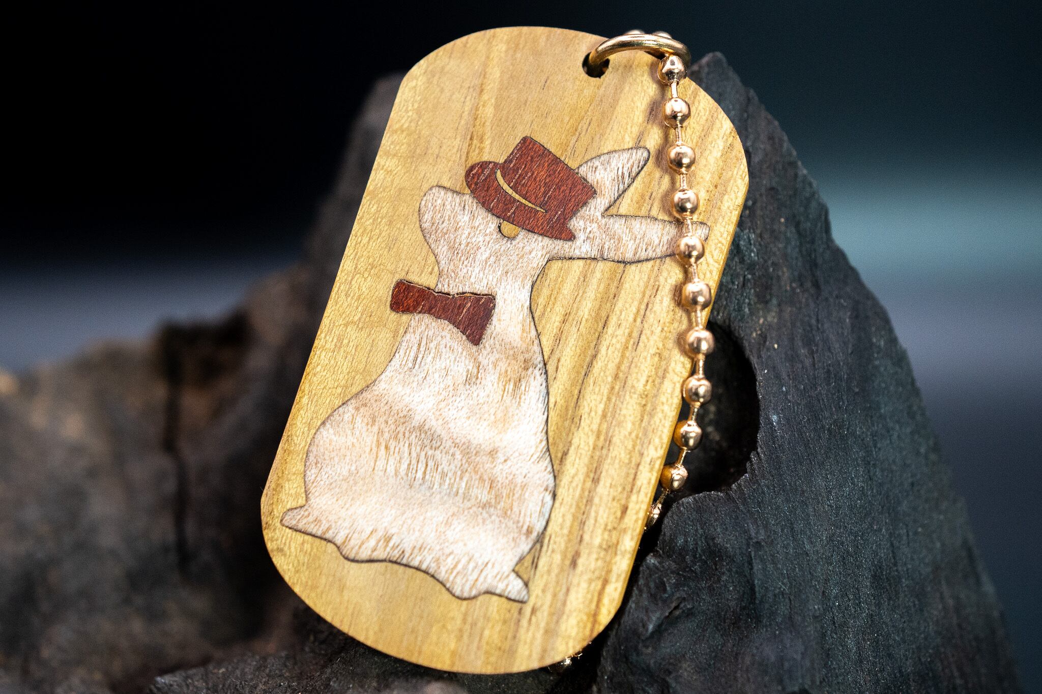 【黄金の木】 御蔵島 金桑 ドッグタグ 象嵌 三月ウサギ