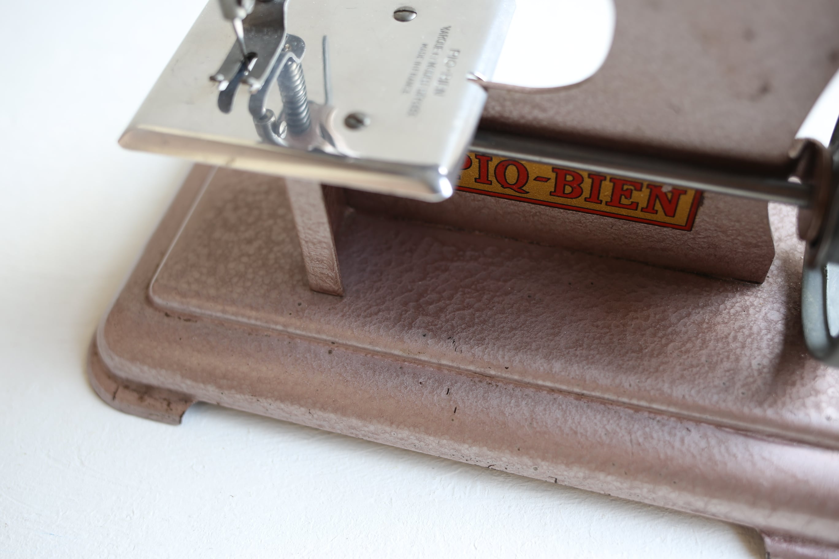 フランス アンティーク ヴィンテージ トイミシン PIQ-BIEN ピンク