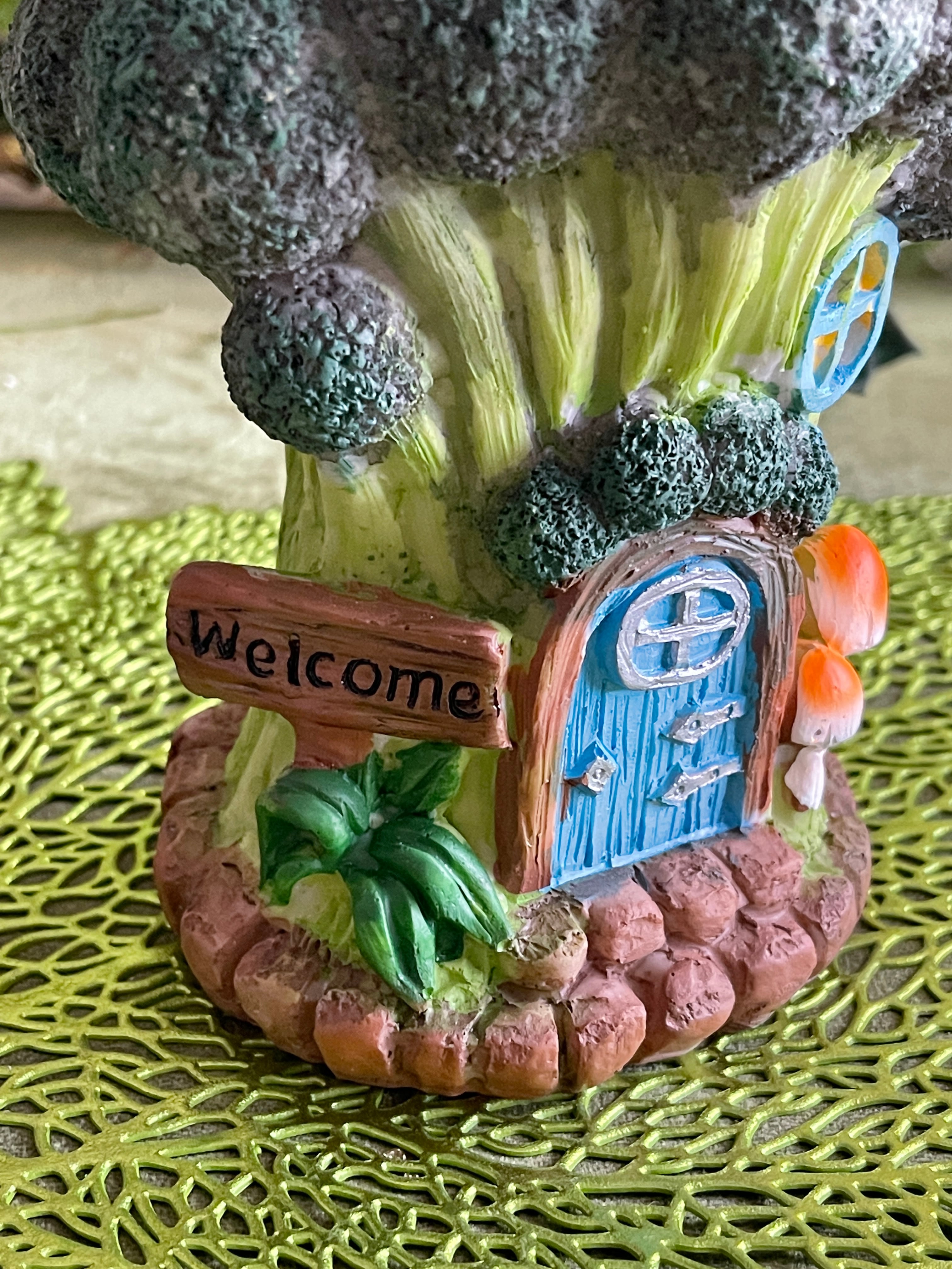 フェアリーシリーズ』ブロッコリーの秘密の妖精の家 ソーラー Secret