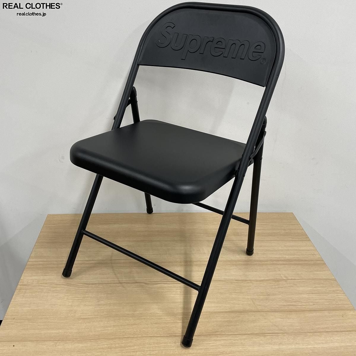 supreme metal folding chair black