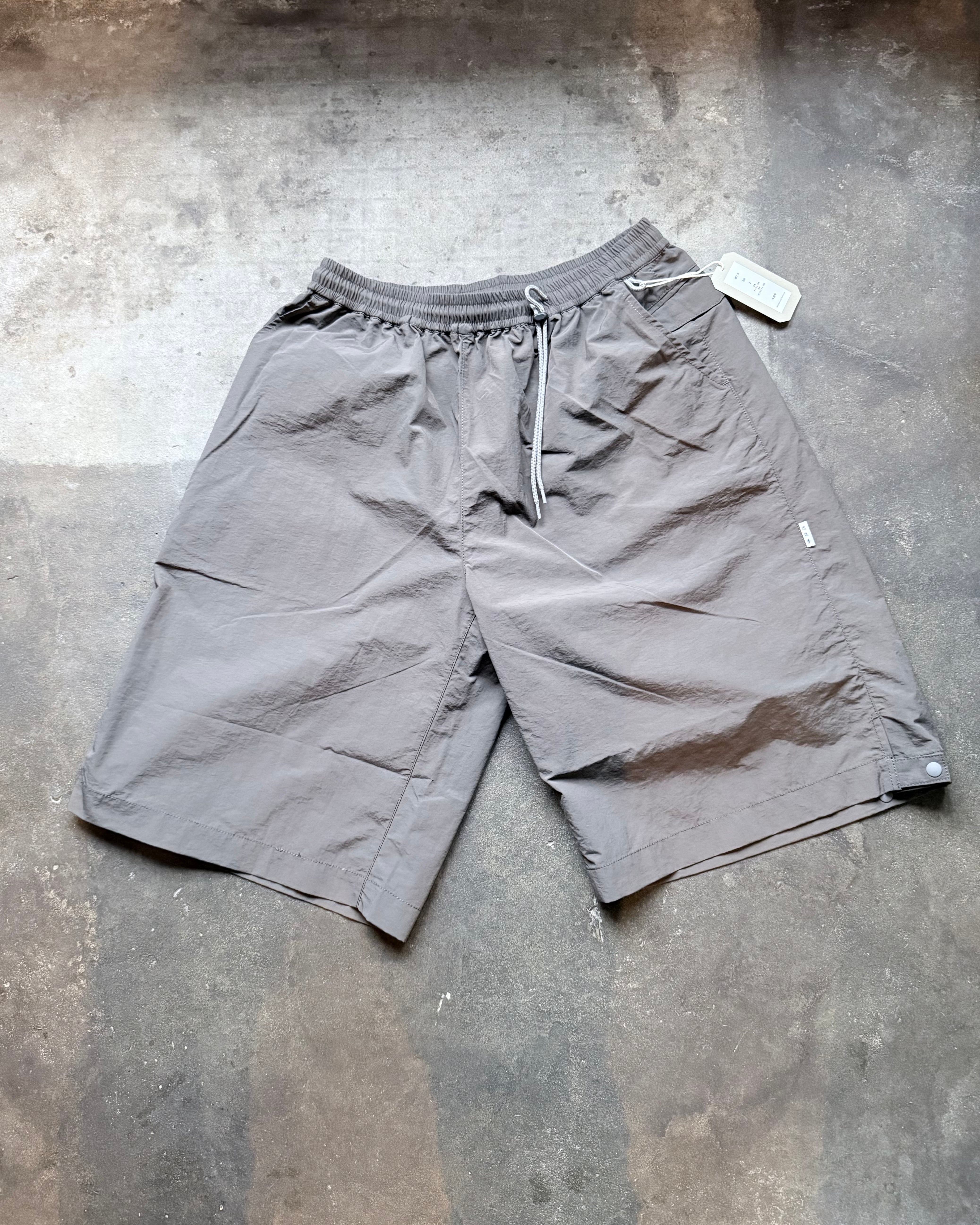 迷迭香 | NYLON HARVEST LOOSE SHORTS | MOMOYA 山の用品店
