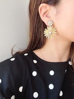 ダブルフラワービジューピアス／イヤリング